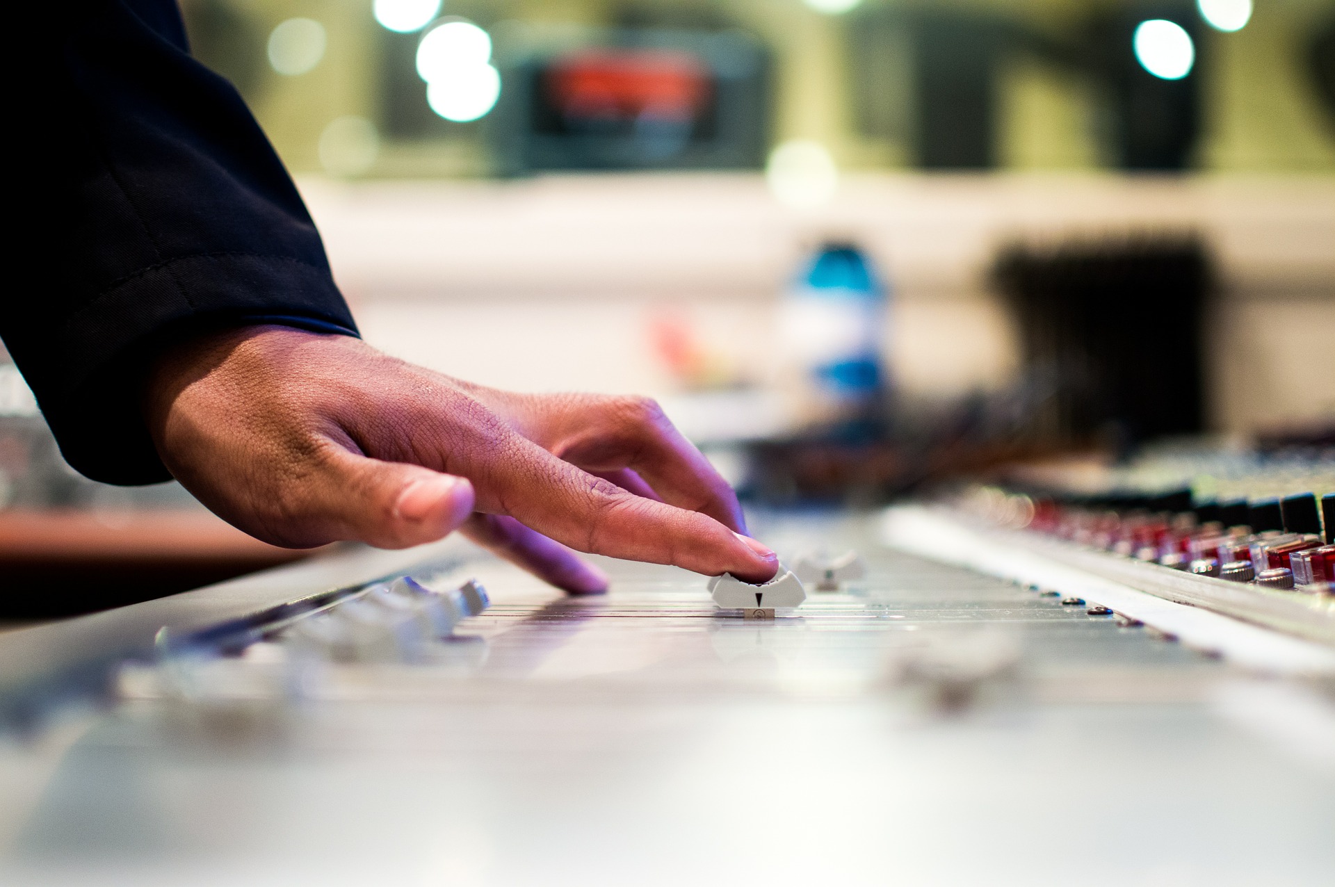 what are the advantages of Telugu music